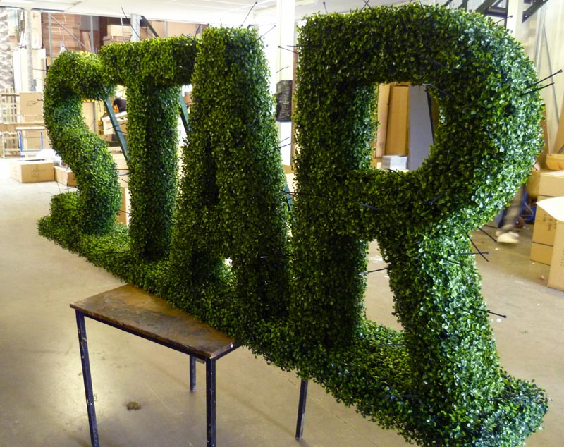1515125134638148.jpg hedges-topiary-010.jpg